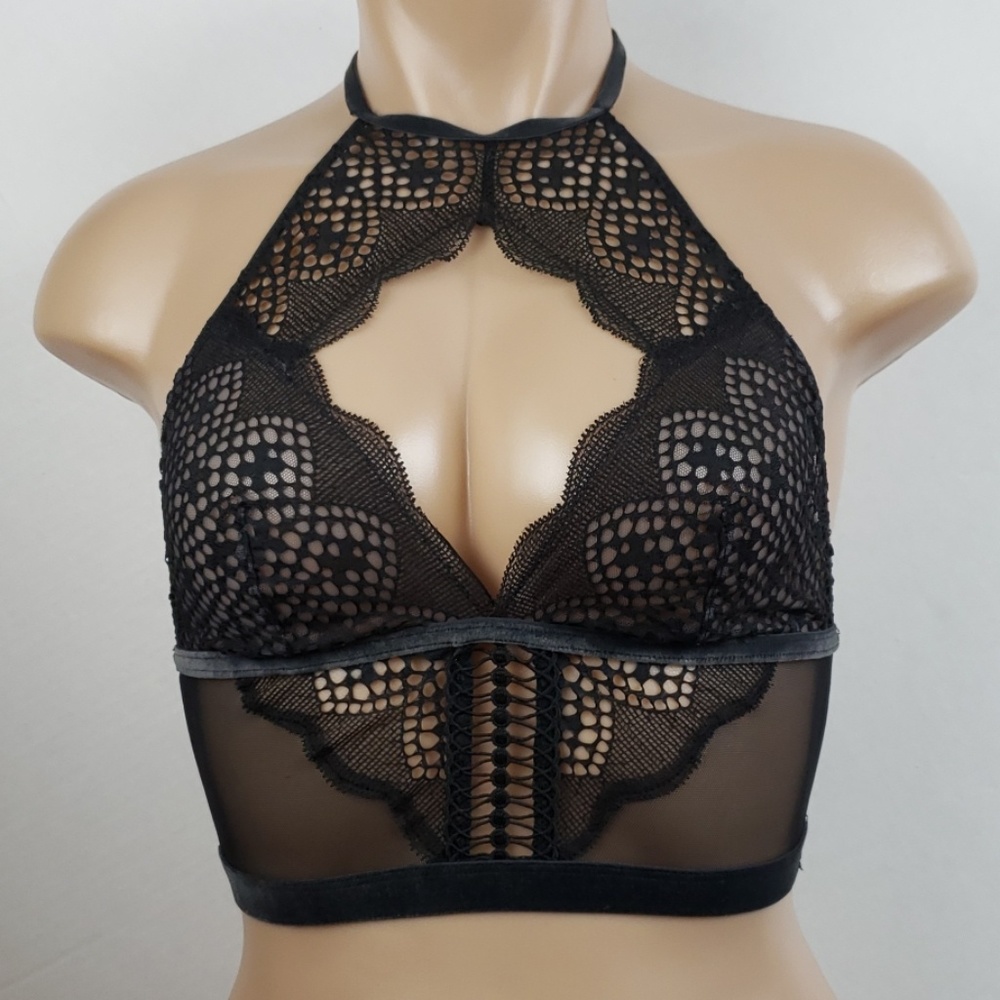 Victoria's Secret very sexy lace bralette NWT